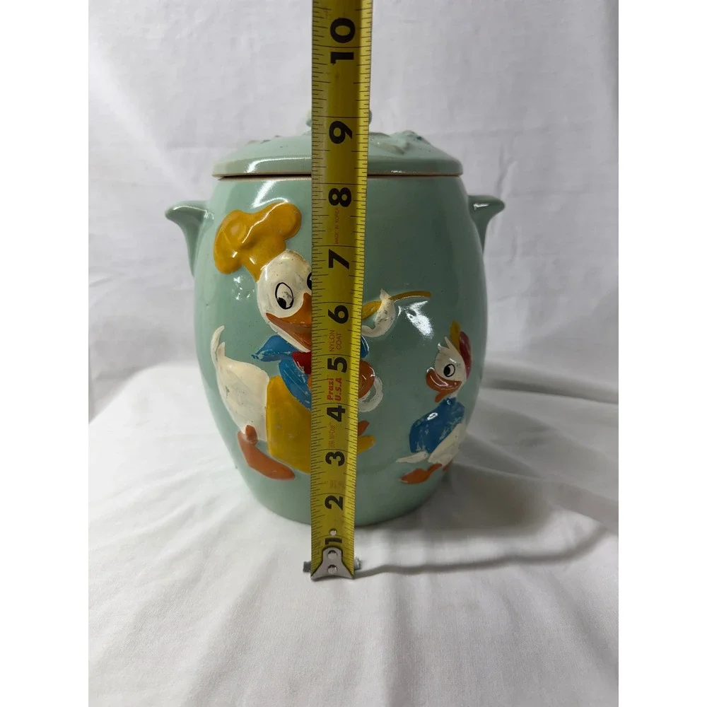 Vintage Donald Duck Cookie Jar Walt Disney Productions Ceramic Green Chef 9.5in